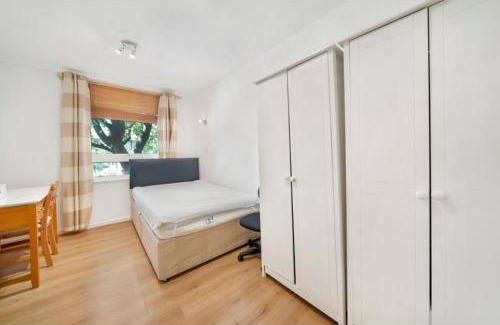 Somers Town Apartment | Modern 5-Bedroom Duplex Flat near Regents Park and Great Portland St