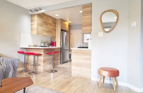 Mountain View House | Modern 5-Star Oasis - Prime Location in Mountain View #179