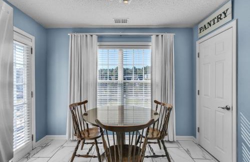 Cartersville House | Modern 6BR Haven with Playroom, Gym & Deck! home