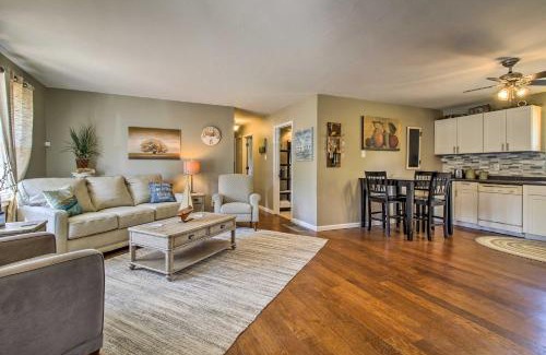 Stockton House | Modern Abode with Patio about 1 Mi to Stockton Lake!