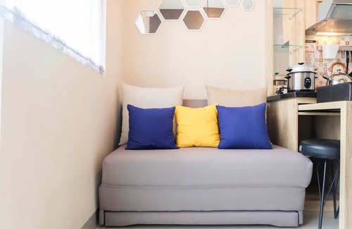 Rawasari Apartment | Modern and Bright 2BR Green Pramuka Apartment