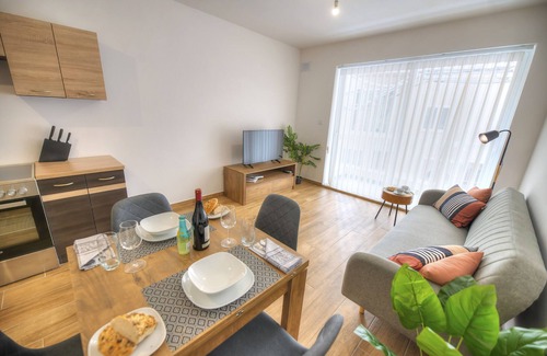 Pieta Apartment | Modern and centrally located 1bedroom flat KBON1-1