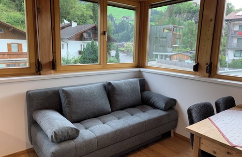 Sillian Apartment | Modern and cosy holiday flat near Heinfels Castle and the Thurntaler ski area
