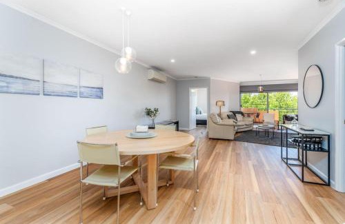Griffith Apartment | Modern and Homely 2BR Burke Crescent Apartment - Hosted by Canstay
