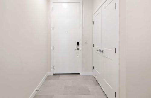 Calgary House | Modern and Luxurious Entire 3 Bedroom + 2 Bath