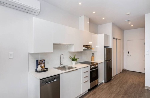 Plateau Mont Royal Apartment | Modern and New Studio in the Heart of the City by Denstays