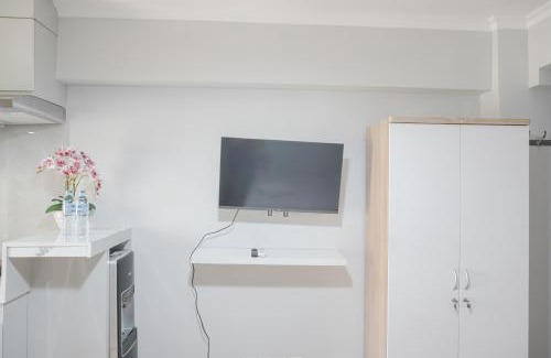 Kebagusan Apartment | Modern and Restful Studio at Kebagusan City Apartment By Travelio