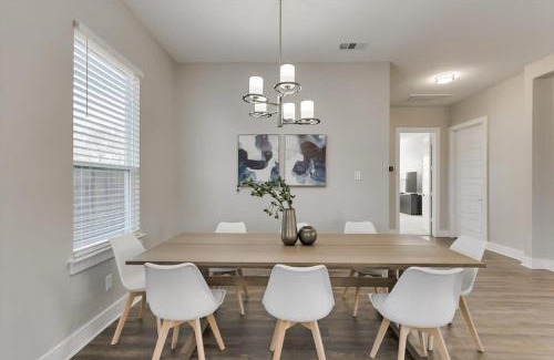 West Dallas House | Modern and Spacious High End Home near Downtown