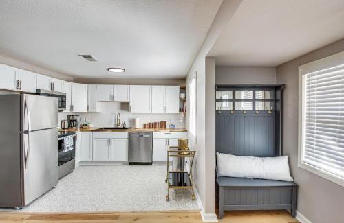 Olathe House | Modern and Stylish Olathe Home in Prime Location