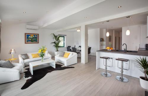 Gorinka Apartment | Modern Apartman Pjero