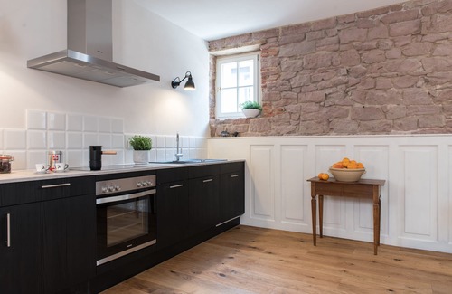 Lahr Apartment | Modern apartment in a listed building, suitable for senior citizens on the ground floor