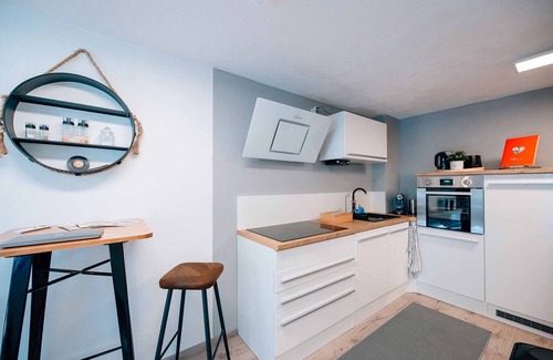 Weigenheim Apartment | Modern apartment (40 sqm) with private terrace in the Mediterranean garden