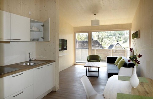 Ebrach Apartment | Modern apartment (57sqm) with 2 bedrooms and south-facing balcony