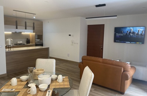 Leuro Apartment | Modern apartment as five-star hotel in Miraflores
