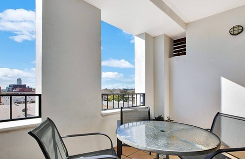 Surry Hills Apartment | Modern Apartment in Surry Hills
