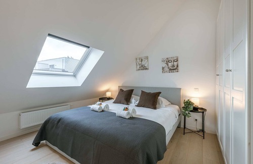 Amandus - Atheneum Apartment | Modern apartment in the city of Antwerp