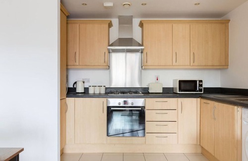 Bow Apartment | Modern Apartment in Bow