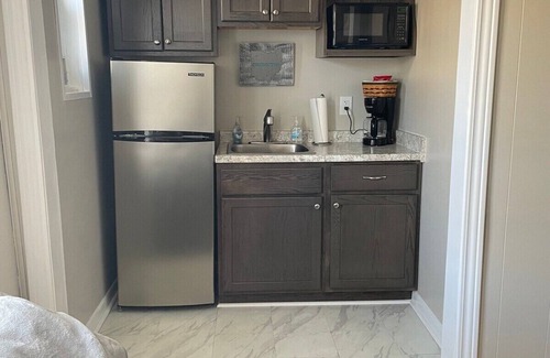 Coshocton Apartment | Modern apartment in downtown Coshocton