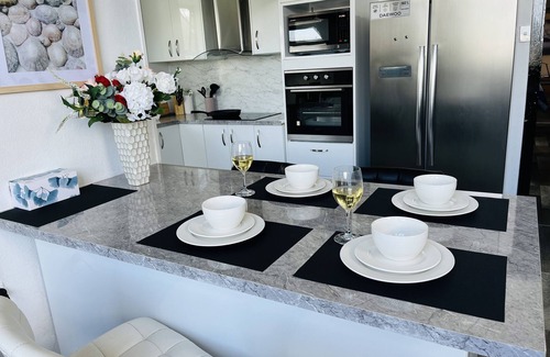 Dunedin City Centre Apartment | Modern Apartment in Dunedin Central