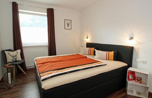 Landeck Apartment | Modern Apartment in Hochgallmigg with Balcony