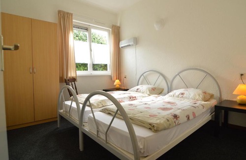 Strucht Apartment | Modern Apartment in Schin op Geul near Valkenburg