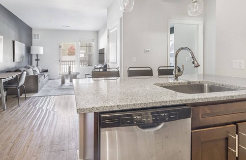 Simsbury Apartment | Modern Apartment in Prime Location (ID8044X07)