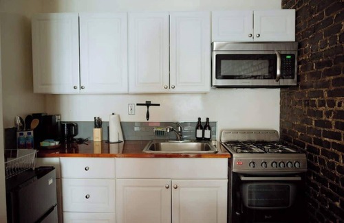 Wilshire Center Apartment | Modern Apartment in Korea Town