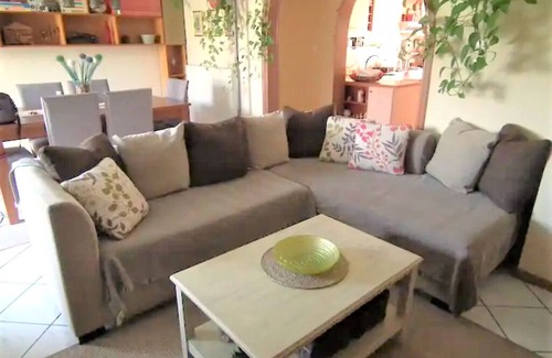 Kalamata Apartment | Modern Apartment (WI-FI 50Mbps) Entire 1st floor