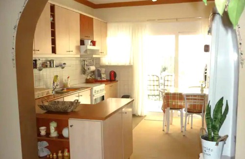 Kalamata Apartment | Modern Apartment (WI-FI 50Mbps) Entire 1st floor