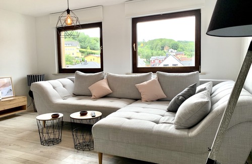 Rudolstadt Apartment | Modern apartment with prime, kitchen & WLAN