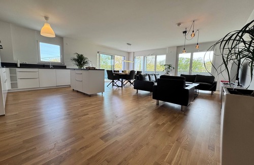 Heilbronn Apartment | Modern apartment with large roof terrace directly on the Neckar