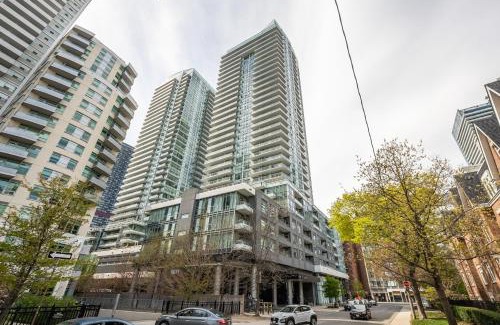 Yonge-Eglinton Apartment | Modern Apartments 2BR 2BA Lillian St with Balcony
