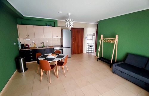 Thessaloniki Apartment | Modern Apt 1 + Parking (Pay), 100m from Metro