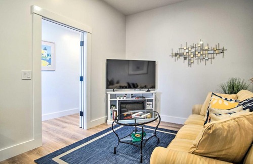 Lagoon Heights Apartment | Modern Apt Near Marthas Vineyard Beaches!