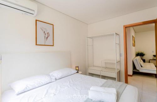 Penha Apartment | Modern apt with pool near the beach AVR0203