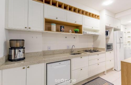 Penha Apartment | Modern apt with pool near the beach AVR0203