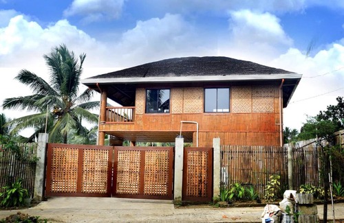 Calaca Villa | Modern Bahay Kubo at the BFAV