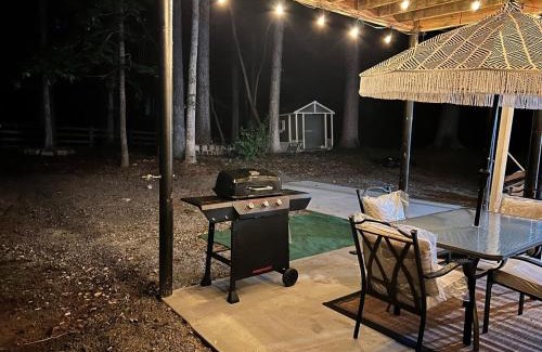 Lawrenceville House | Modern Basement Retreat 2BR King suite