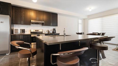 Carrying Place House | Modern Bay Vista Getaways