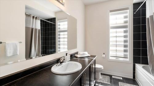 Carrying Place House | Modern Bay Vista Getaways