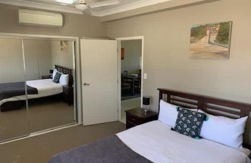 Barney Point Apartment | Modern Beach Apartment
