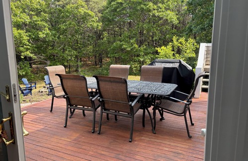 North Eastham House | Modern beach house, steps to private beach, perfect for groups!