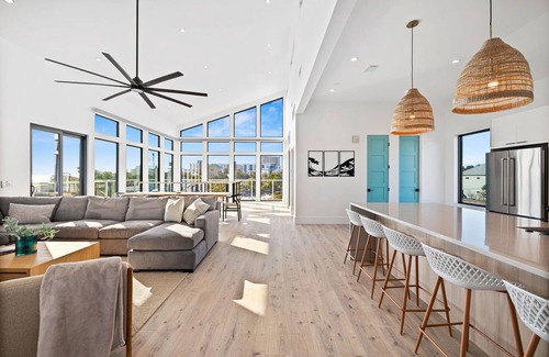 Tang-O-Mar House | Modern Beachfront Luxury - Private Pool & Golf Cart