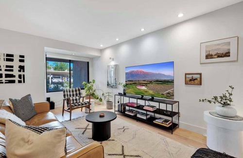 Palm Desert Condo | Modern, beautiful 2-bedroom condo in the heart of El Paseo, Palm Desert.