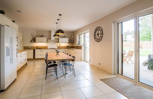 Gy Cottage | Modern, bright lodging in Gy with spacious living area, garden, and children's games