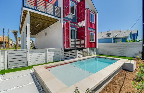 Shibui Sands House | Modern by the Sea Red ES1518