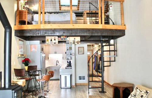Vail Apartment | Modern Cabin-Style Loft in Vail On Shuttle Route