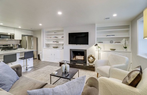 Logan Circle Apartment | Modern & Central Apartment in the Heart of DC!