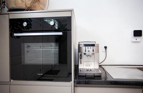 Leiden Apartment | Modern Central Leiden Family Apt - Sleeps 6 and Baby
