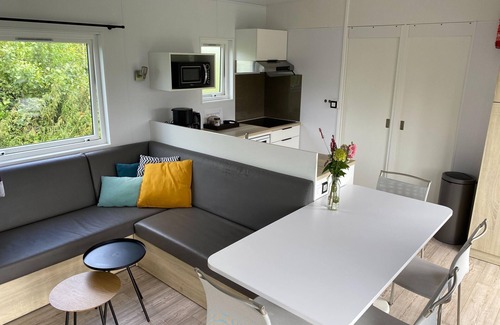 De Veenhoop Ski Chalet | Modern chalet in the Frisian countryside